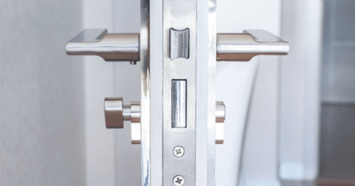 How To Repair Bathroom Door Lock