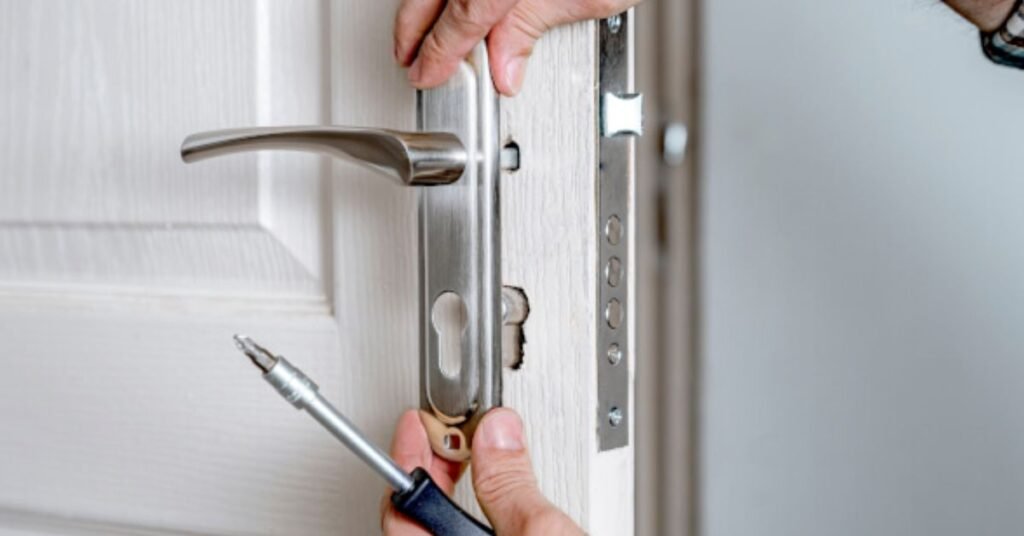 Emergency Locksmith Checklist For When You’re Locked Out