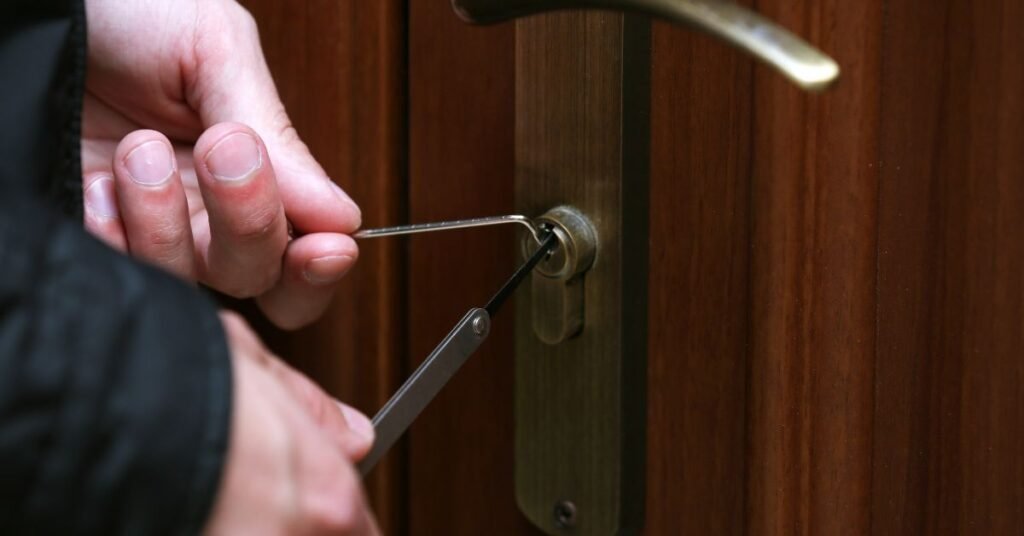 how do burglars break into houses