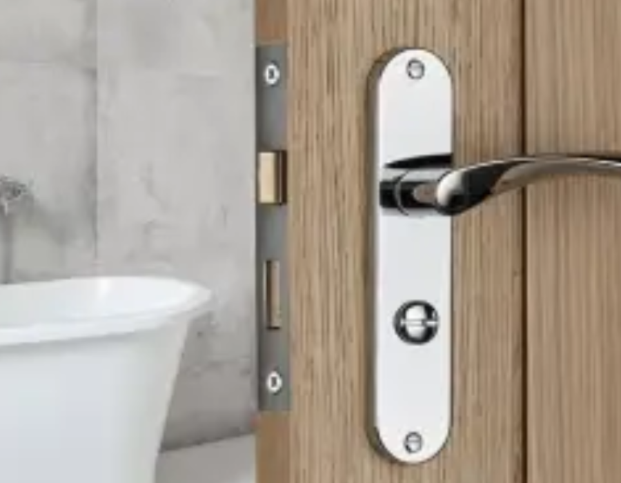 How to fit a bathroom door lock safely